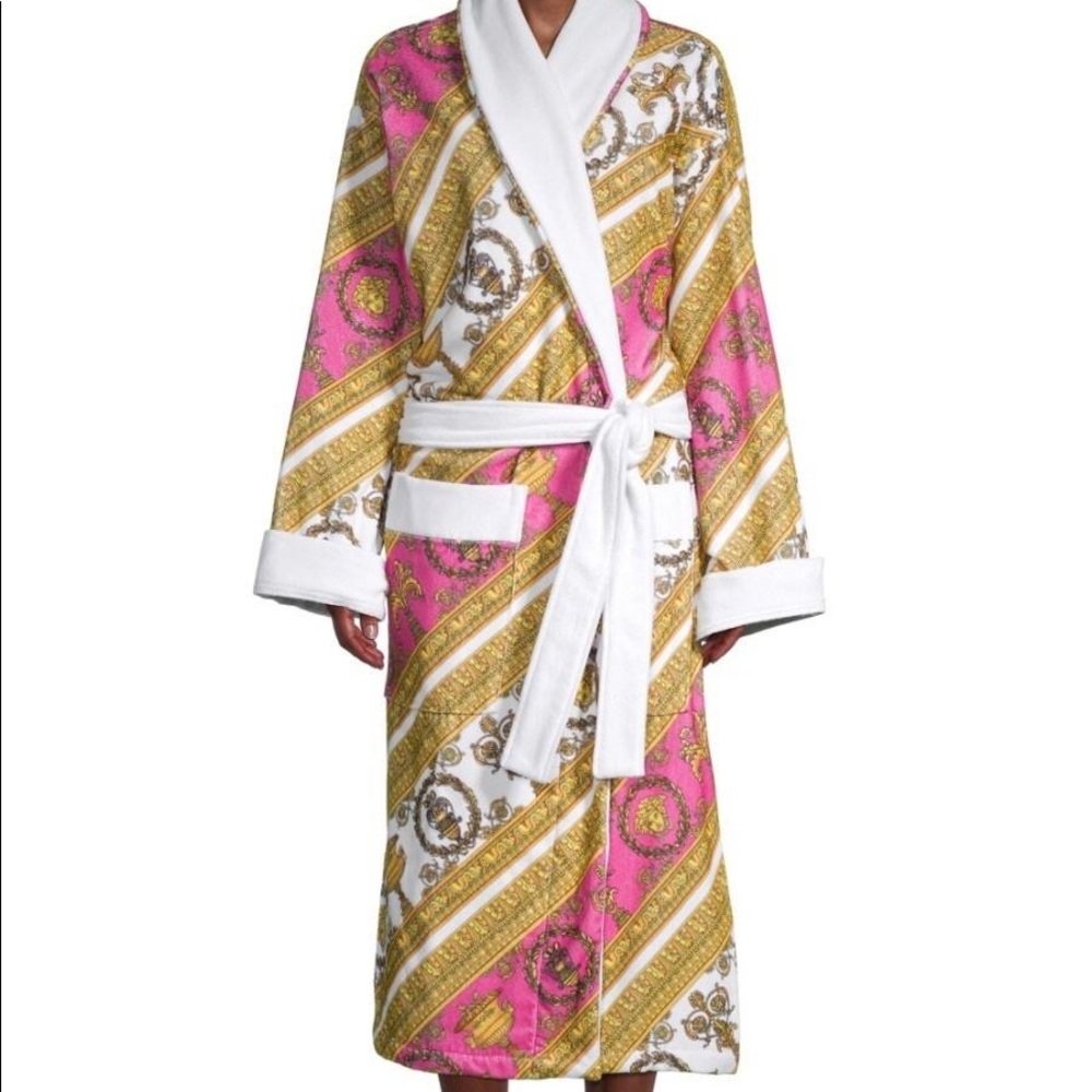 HOST PICK 🤩💕 Versace Pink Baroque Bathrobe Size Small
